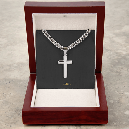 Collar de cruz artesanal en cadena cubana pulida